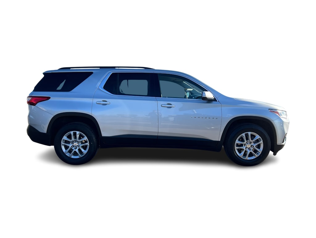 Thumbnail: 2021 Chevrolet Traverse - 24