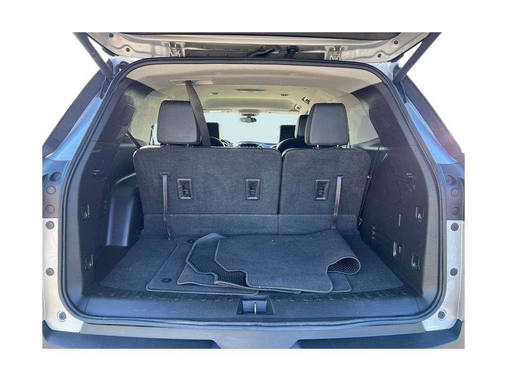 Thumbnail: 2021 Chevrolet Traverse - 18