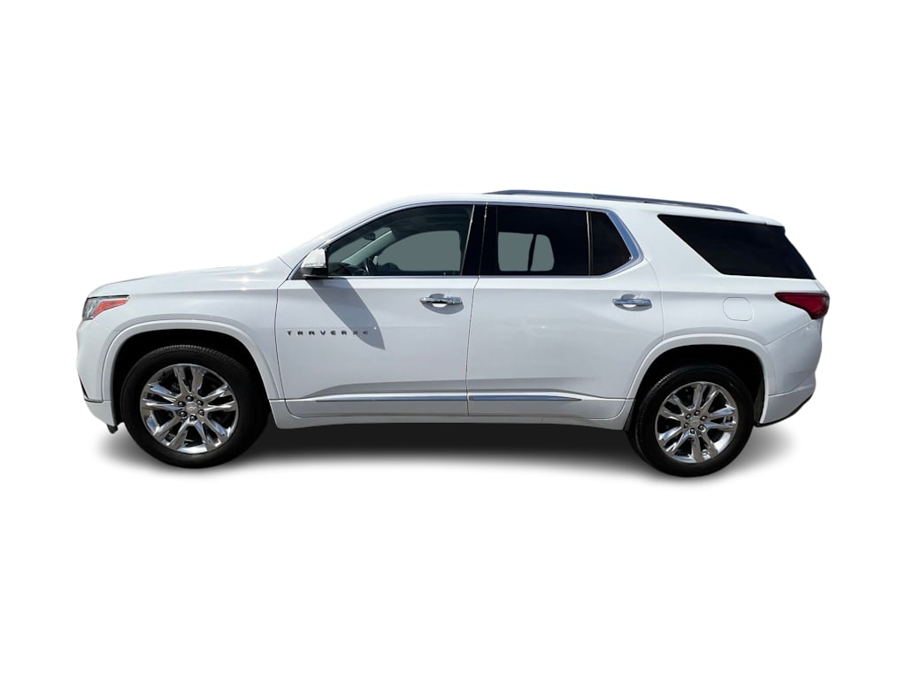 Thumbnail: 2021 Chevrolet Traverse - 3