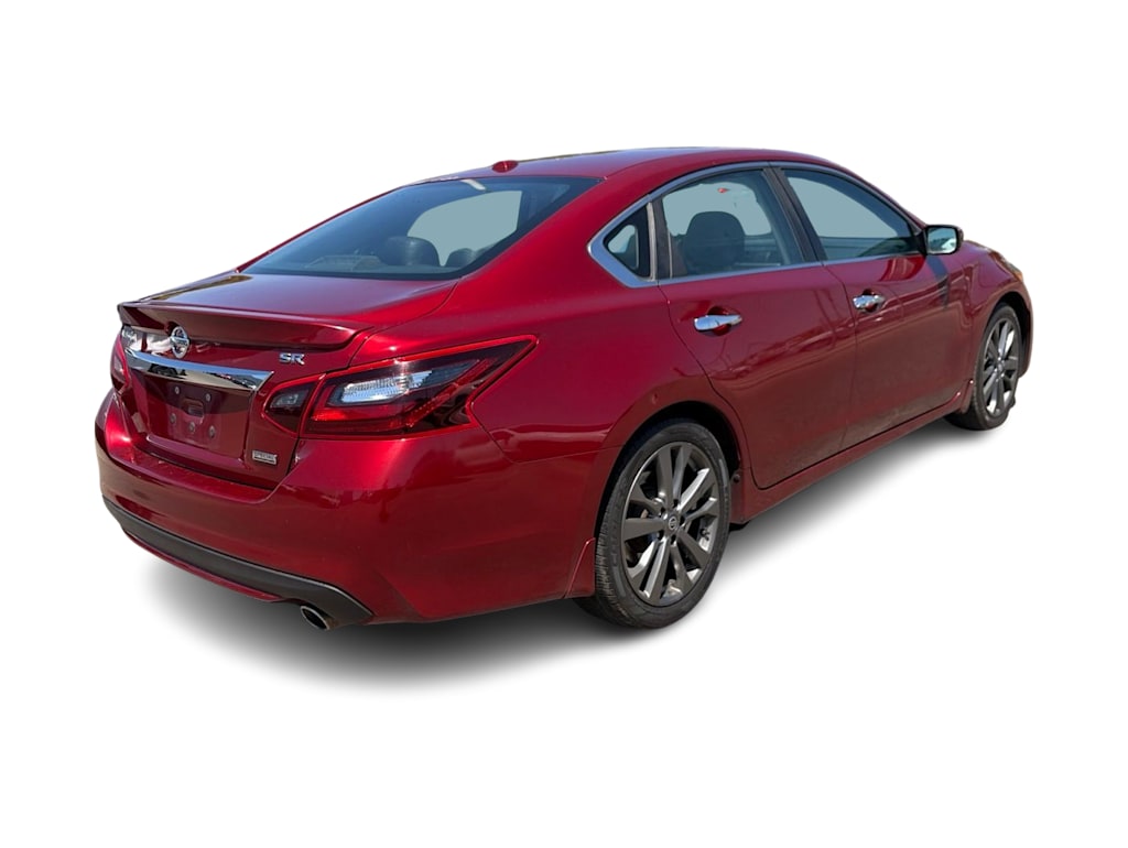 Thumbnail: 2018 Nissan Altima - 19