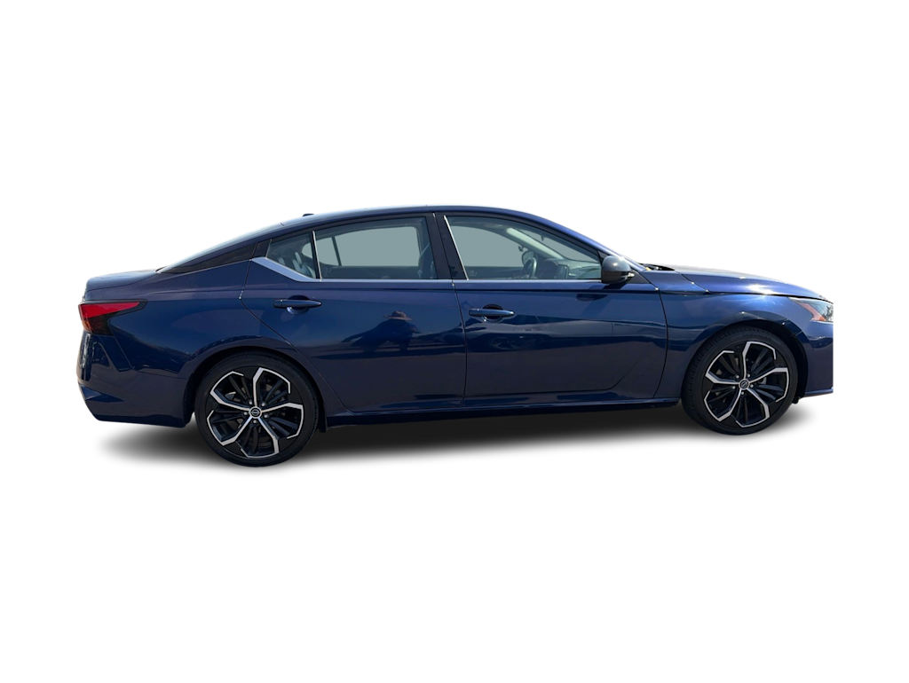 Thumbnail: 2024 Nissan Altima - 17