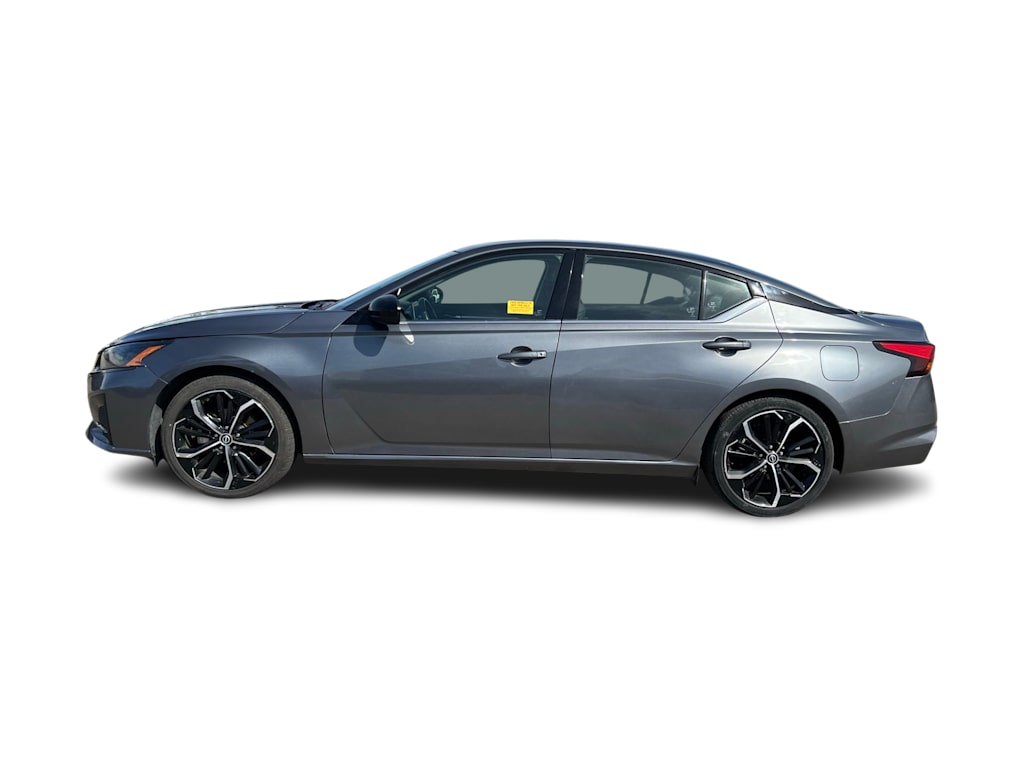 Thumbnail: 2023 Nissan Altima - 3
