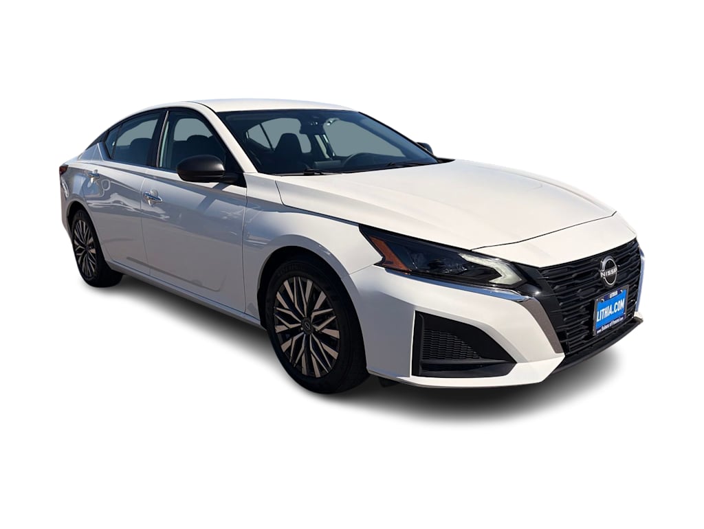 Thumbnail: 2025 Nissan Altima - 18