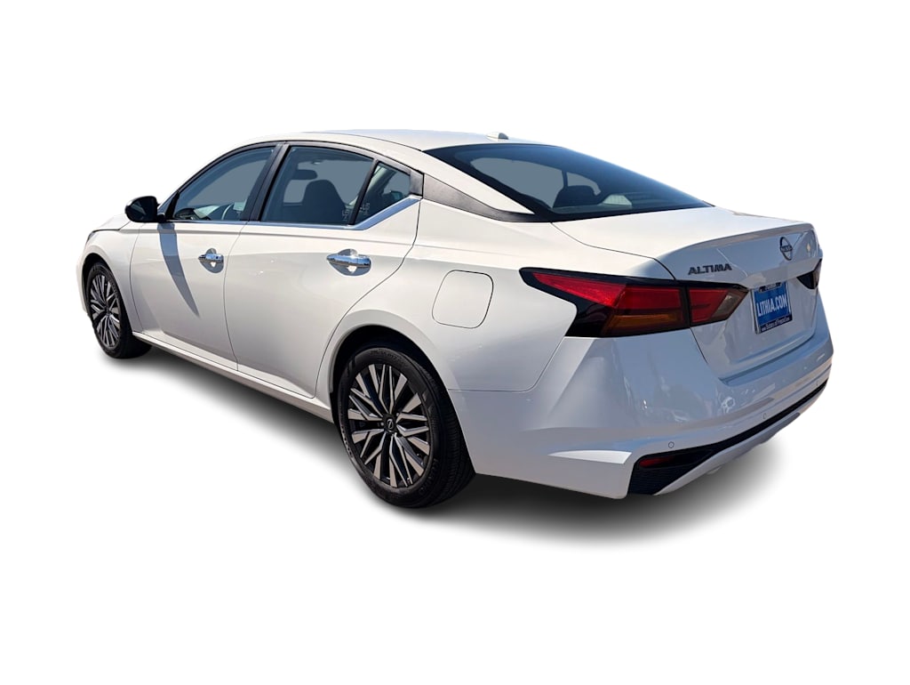 Thumbnail: 2025 Nissan Altima - 4