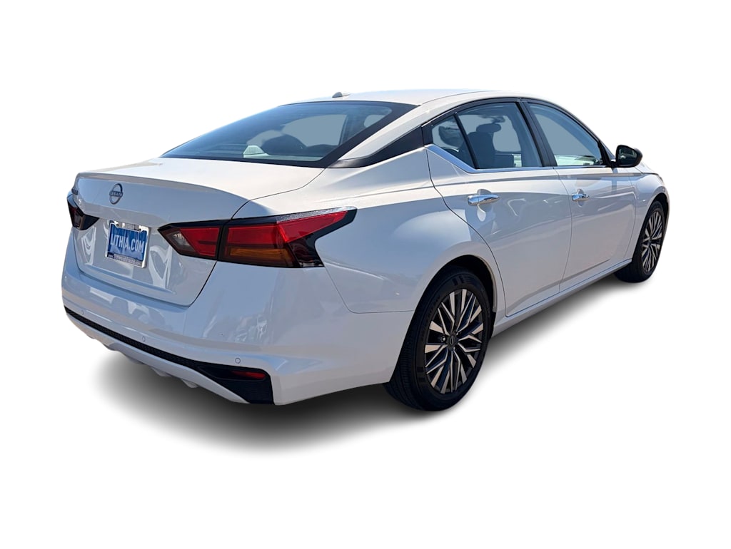 Thumbnail: 2025 Nissan Altima - 20
