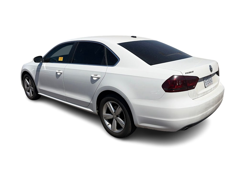 Thumbnail: 2013 Volkswagen Passat - 3