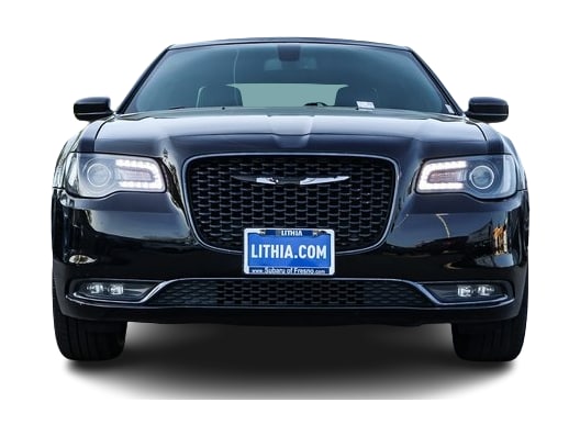 2018 Chrysler 300 S 5