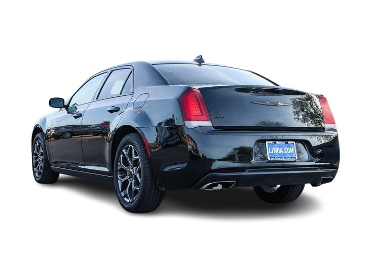 2018 Chrysler 300 S 3