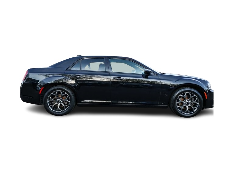 2018 Chrysler 300 S 21