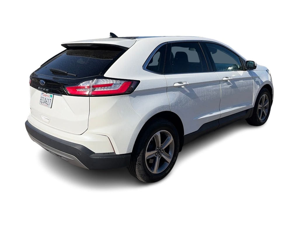 Thumbnail: 2021 Ford Edge - 20