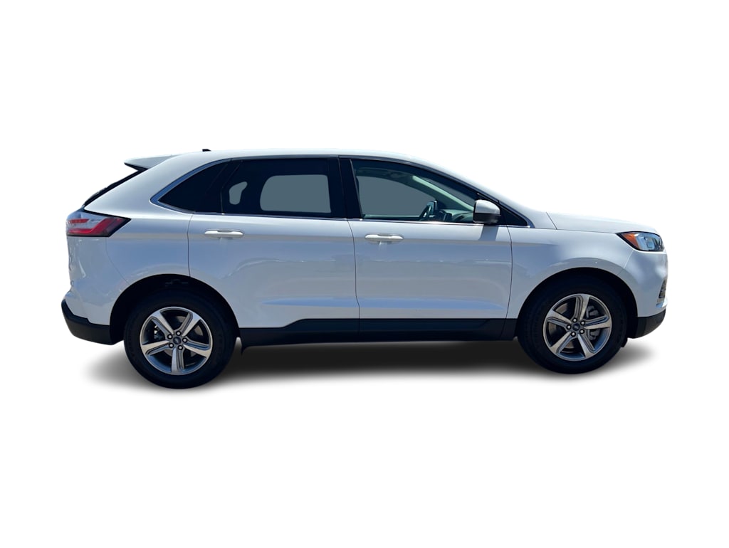 Thumbnail: 2021 Ford Edge - 18