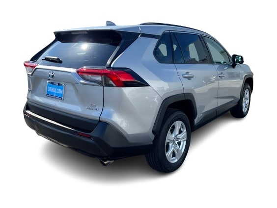 2019 Toyota RAV4 LE 23