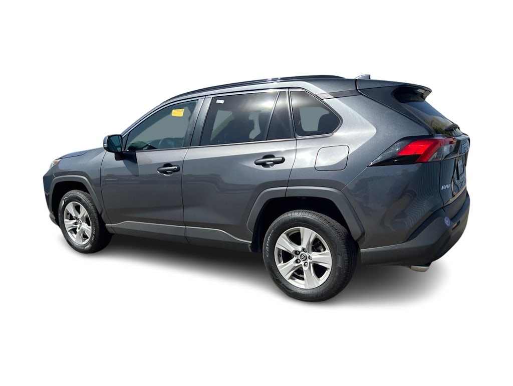 Thumbnail: 2021 Toyota RAV4 - 3
