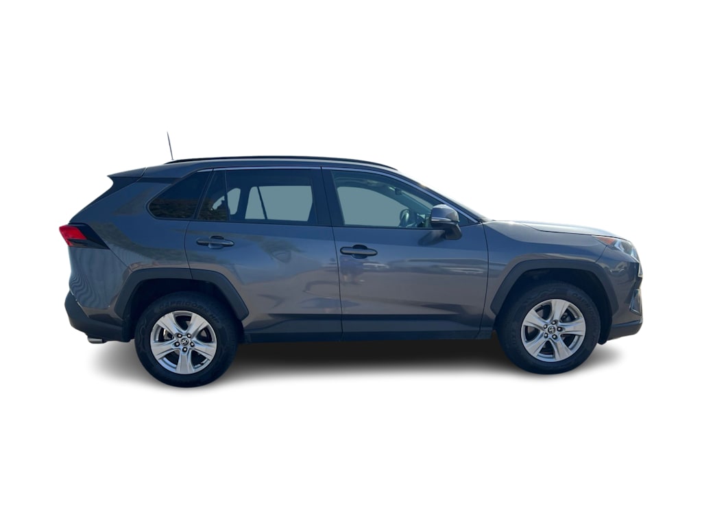 Thumbnail: 2021 Toyota RAV4 - 15