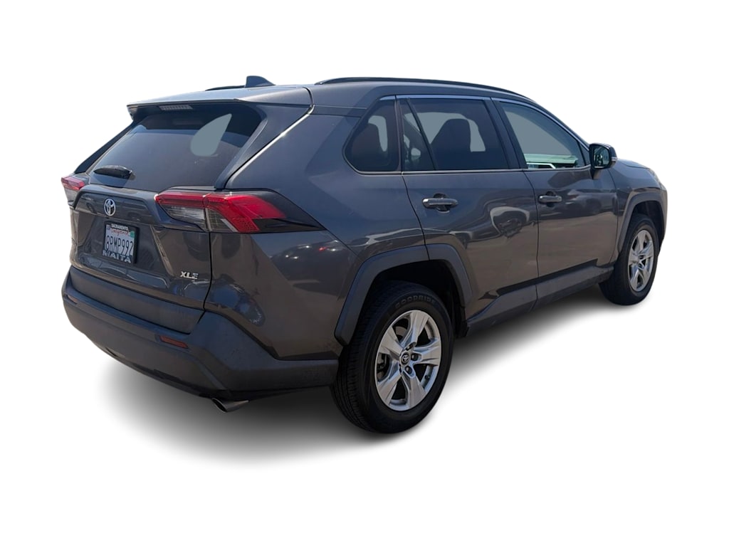 Thumbnail: 2019 Toyota RAV4 - 16