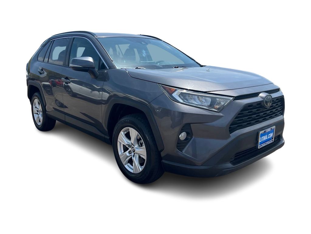 Thumbnail: 2019 Toyota RAV4 - 17