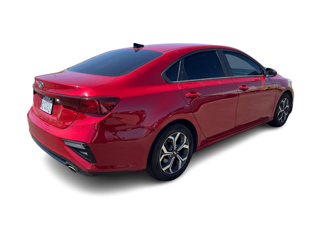 Thumbnail: 2021 Kia Forte - 17