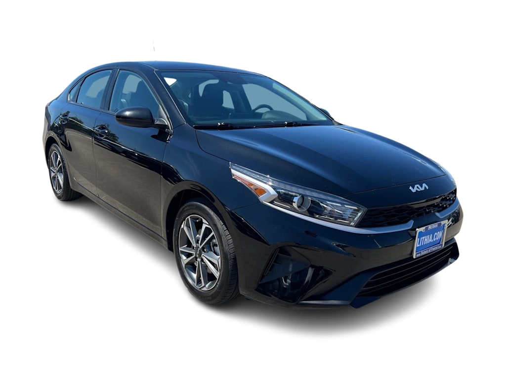 Thumbnail: 2024 Kia Forte - 24