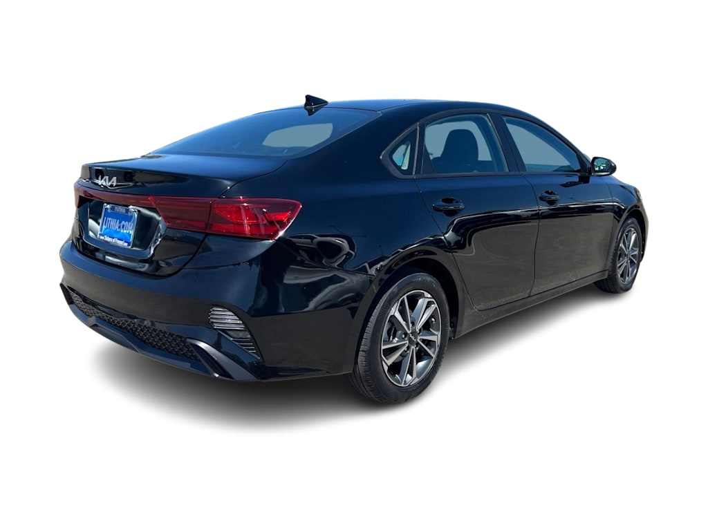 Thumbnail: 2024 Kia Forte - 22