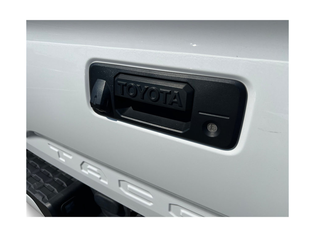 Thumbnail: 2022 Toyota Tacoma - 6
