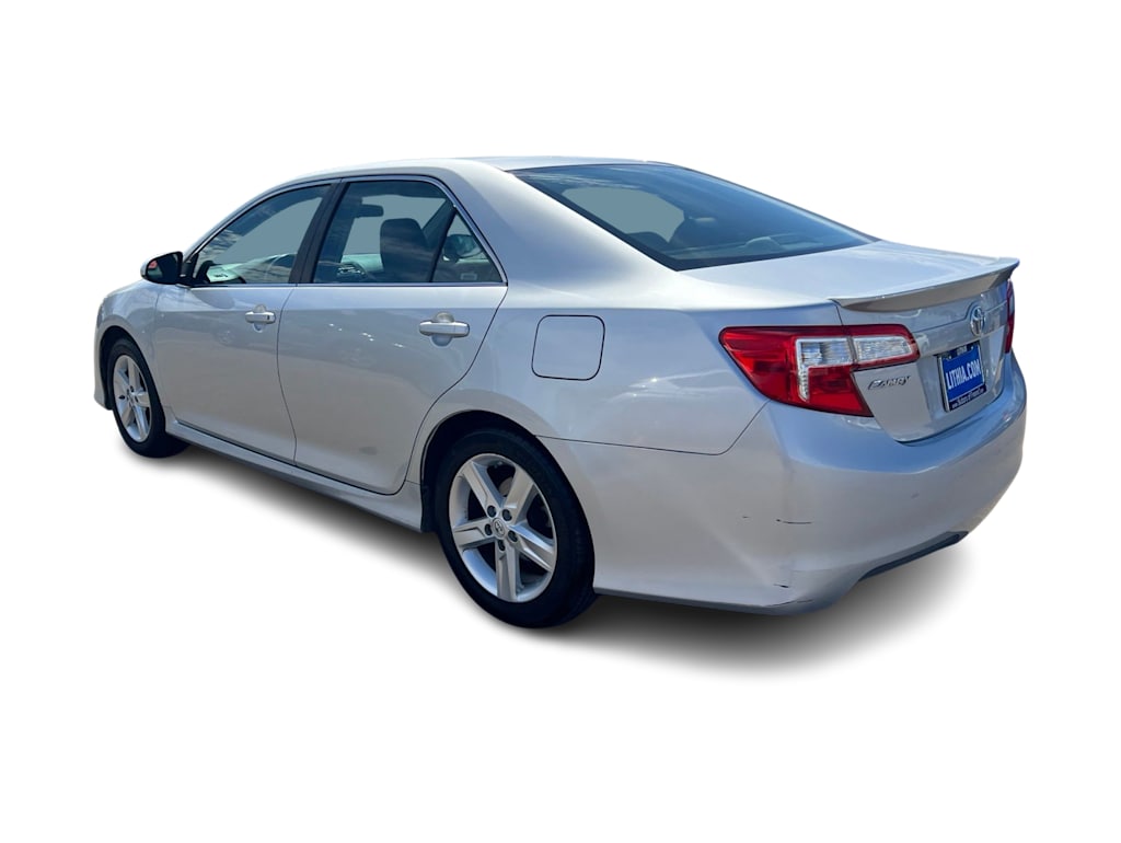 Thumbnail: 2014 Toyota Camry - 4