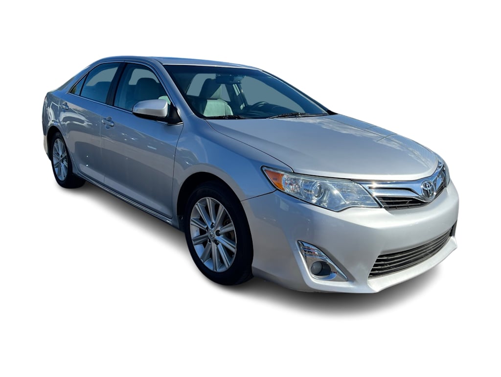 Thumbnail: 2012 Toyota Camry - 24