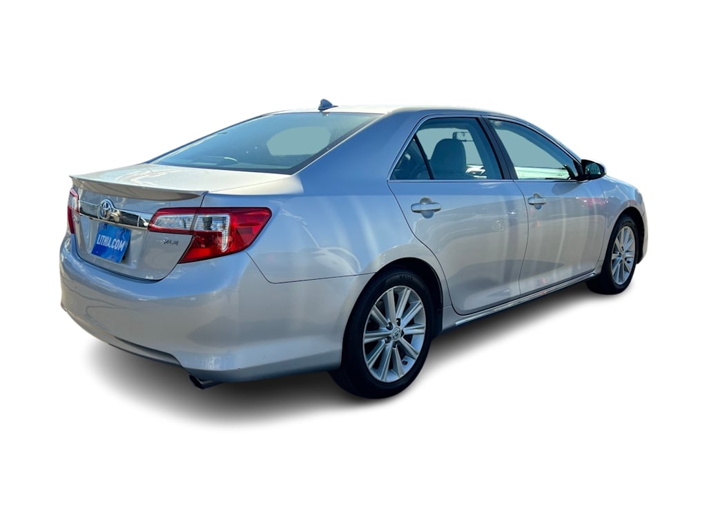 Thumbnail: 2012 Toyota Camry - 22