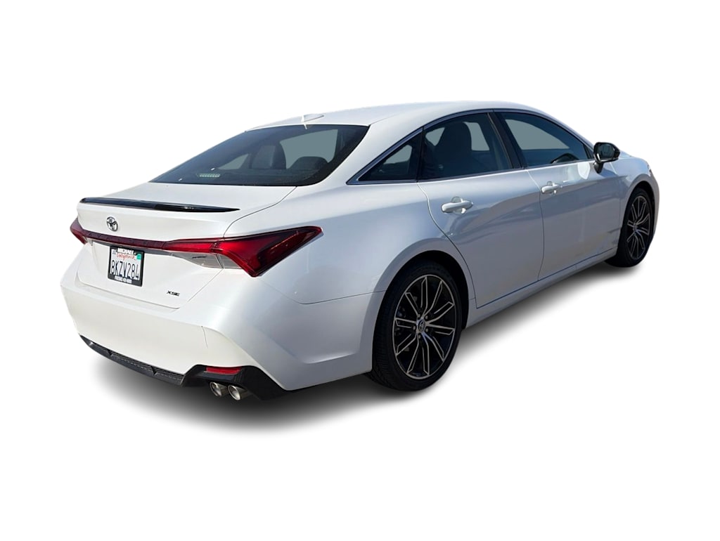 Thumbnail: 2019 Toyota Avalon - 17