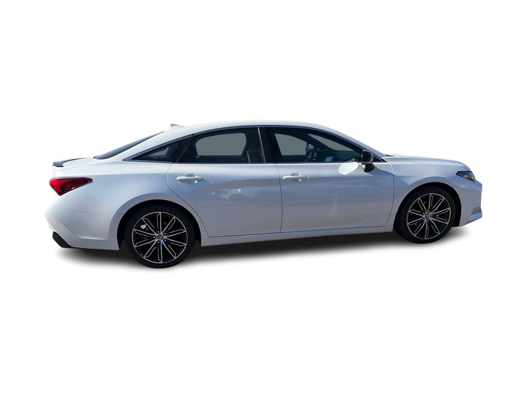 Thumbnail: 2019 Toyota Avalon - 16
