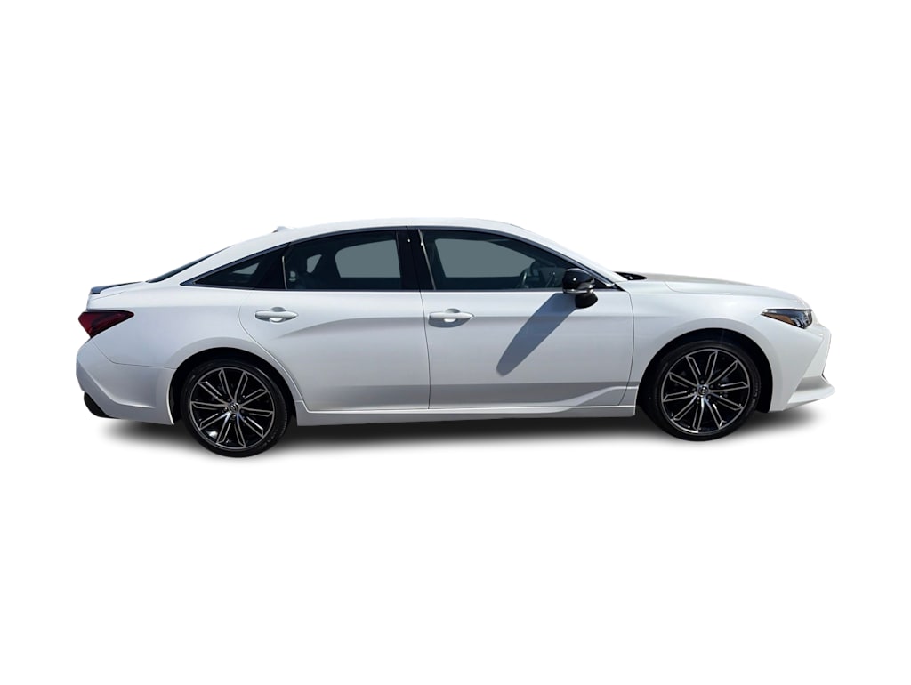 Thumbnail: 2019 Toyota Avalon - 18