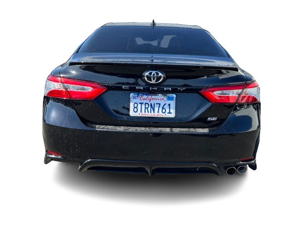 2020 Toyota Camry SE 4