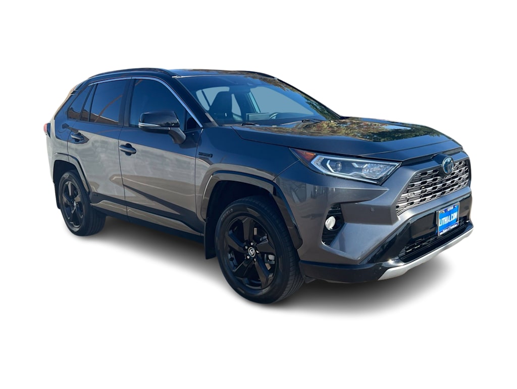 Thumbnail: 2021 Toyota RAV4 - 17