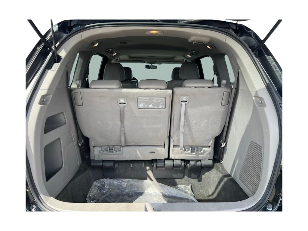 Thumbnail: 2011 Honda Odyssey - 16