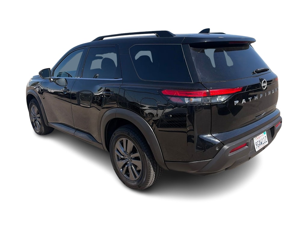 Thumbnail: 2023 Nissan Pathfinder - 3
