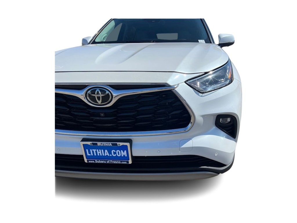 Thumbnail: 2023 Toyota Highlander - 6