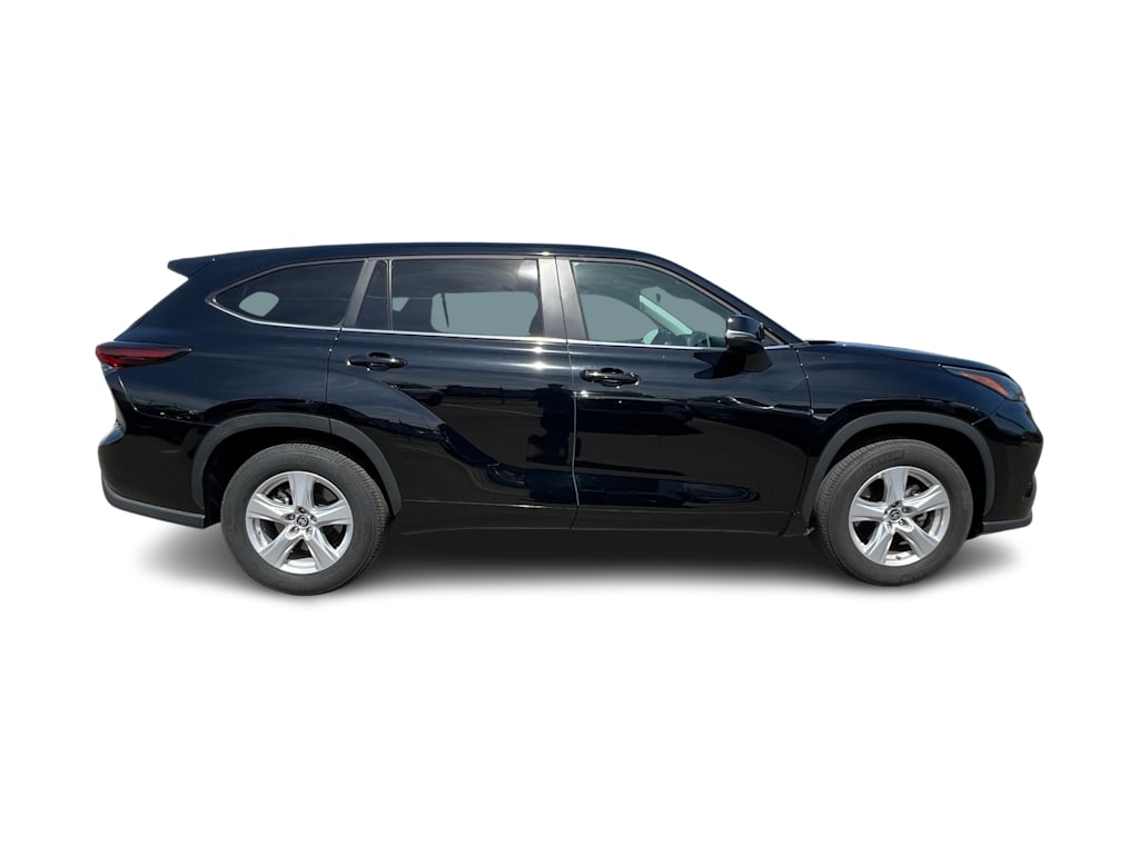Thumbnail: 2025 Toyota Highlander - 22