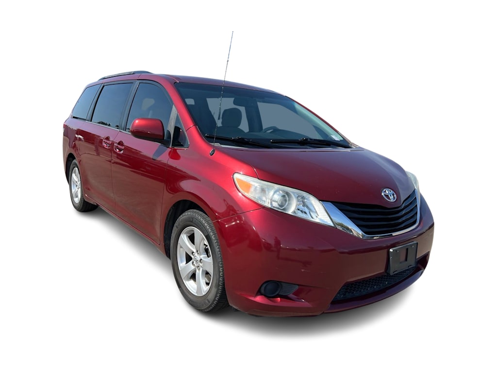 Thumbnail: 2014 Toyota Sienna - 22