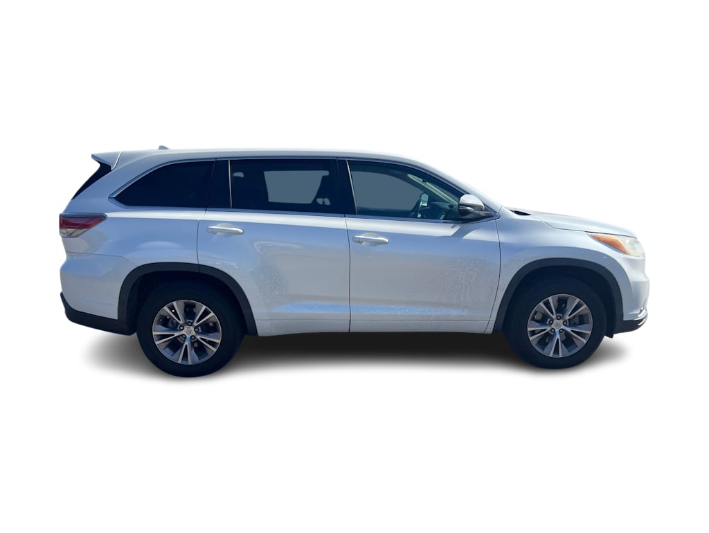 Thumbnail: 2014 Toyota Highlander - 15