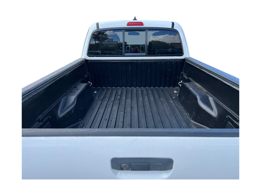 Thumbnail: 2015 Toyota Tacoma - 18