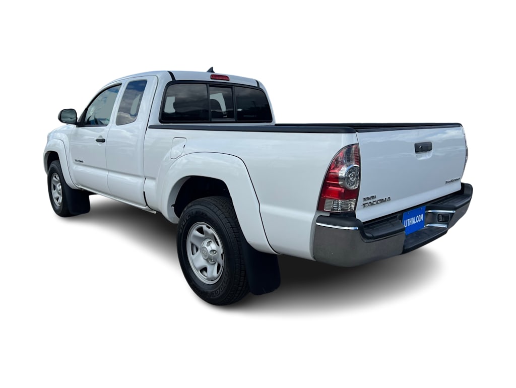 Thumbnail: 2015 Toyota Tacoma - 4