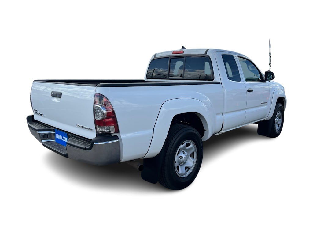Thumbnail: 2015 Toyota Tacoma - 22