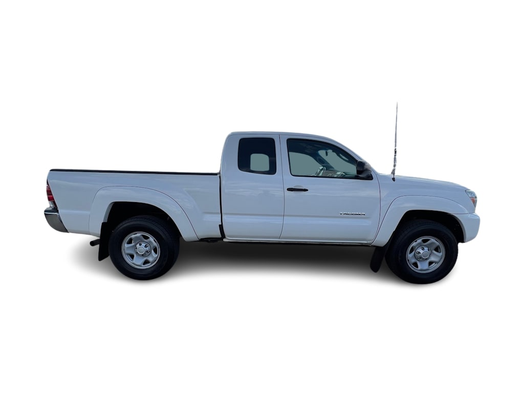 Thumbnail: 2015 Toyota Tacoma - 23