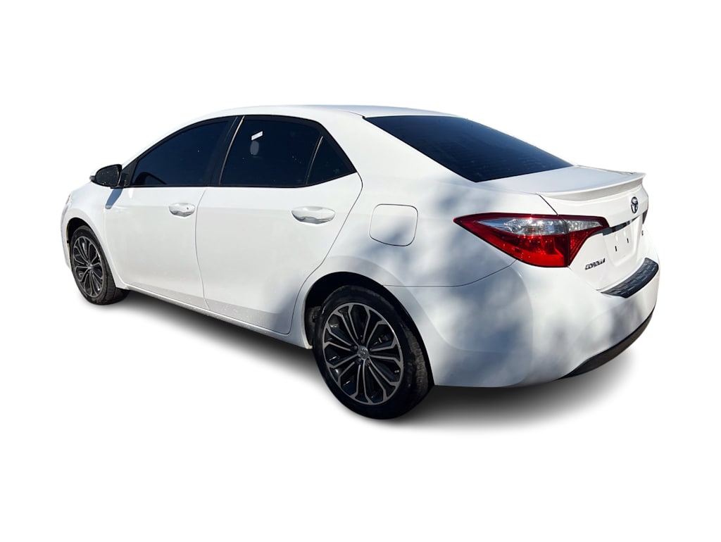 Thumbnail: 2015 Toyota Corolla - 3