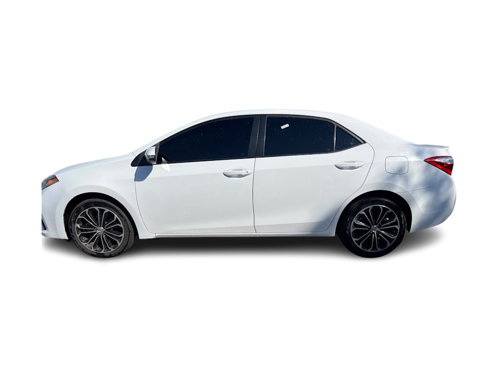 Thumbnail: 2015 Toyota Corolla - 2