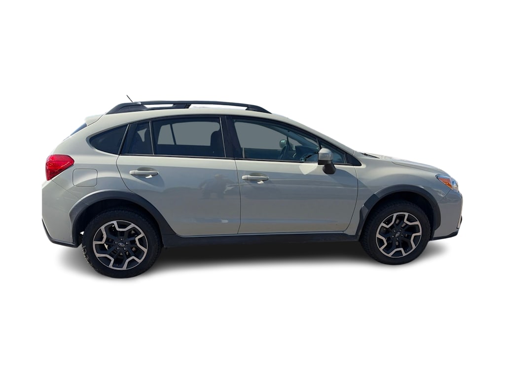 Thumbnail: 2017 Subaru Crosstrek - 17