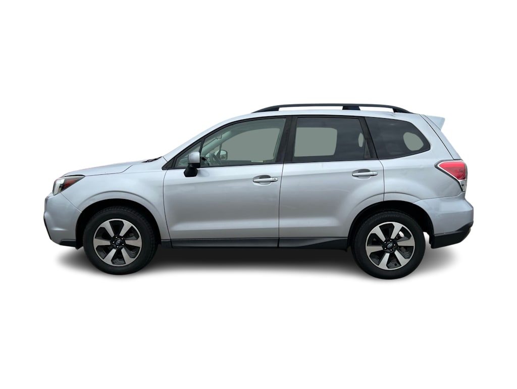 Thumbnail: 2018 Subaru Forester - 3
