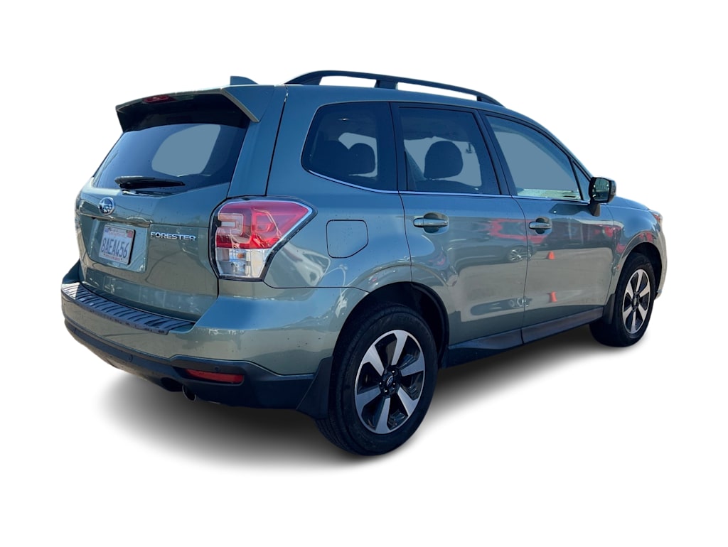 Thumbnail: 2018 Subaru Forester - 21