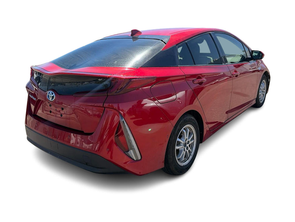 Thumbnail: 2017 Toyota Prius Prime - 16