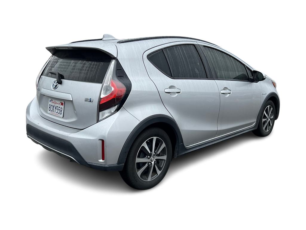 Thumbnail: 2018 Toyota Prius c - 20