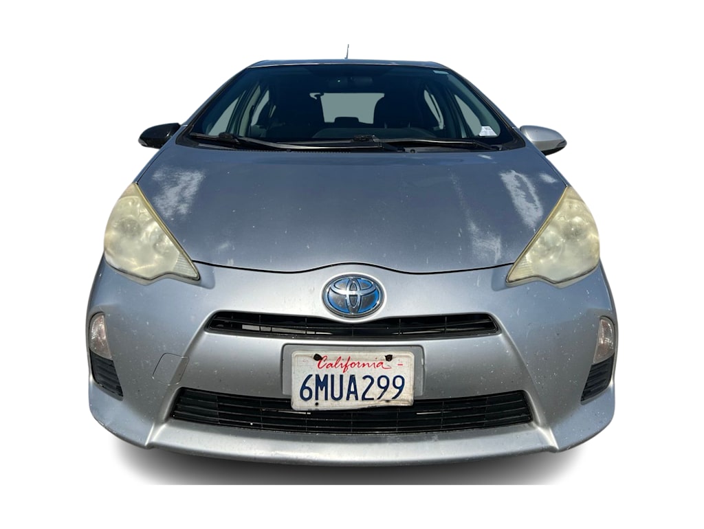 Thumbnail: 2012 Toyota Prius c - 6